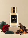 Perfume SAME B03 en set beige con esfera verde esmeralda, rosa oscura, oud, ambar y especias